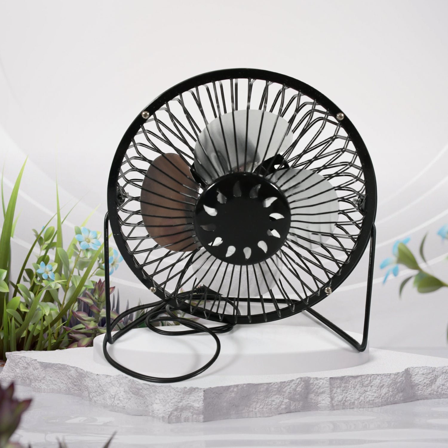 USB Table Desk Personal Metal Electronic Fan, Compatible with Computers, Laptops, Student Dormitory, Suitable For Office, School Use (1 Pc) USB Table Desk Personal Metal Electronic Fan, Compatible with Computers, Laptops, Student Dormitory, Suitable For Office, School Use (1 Pc)